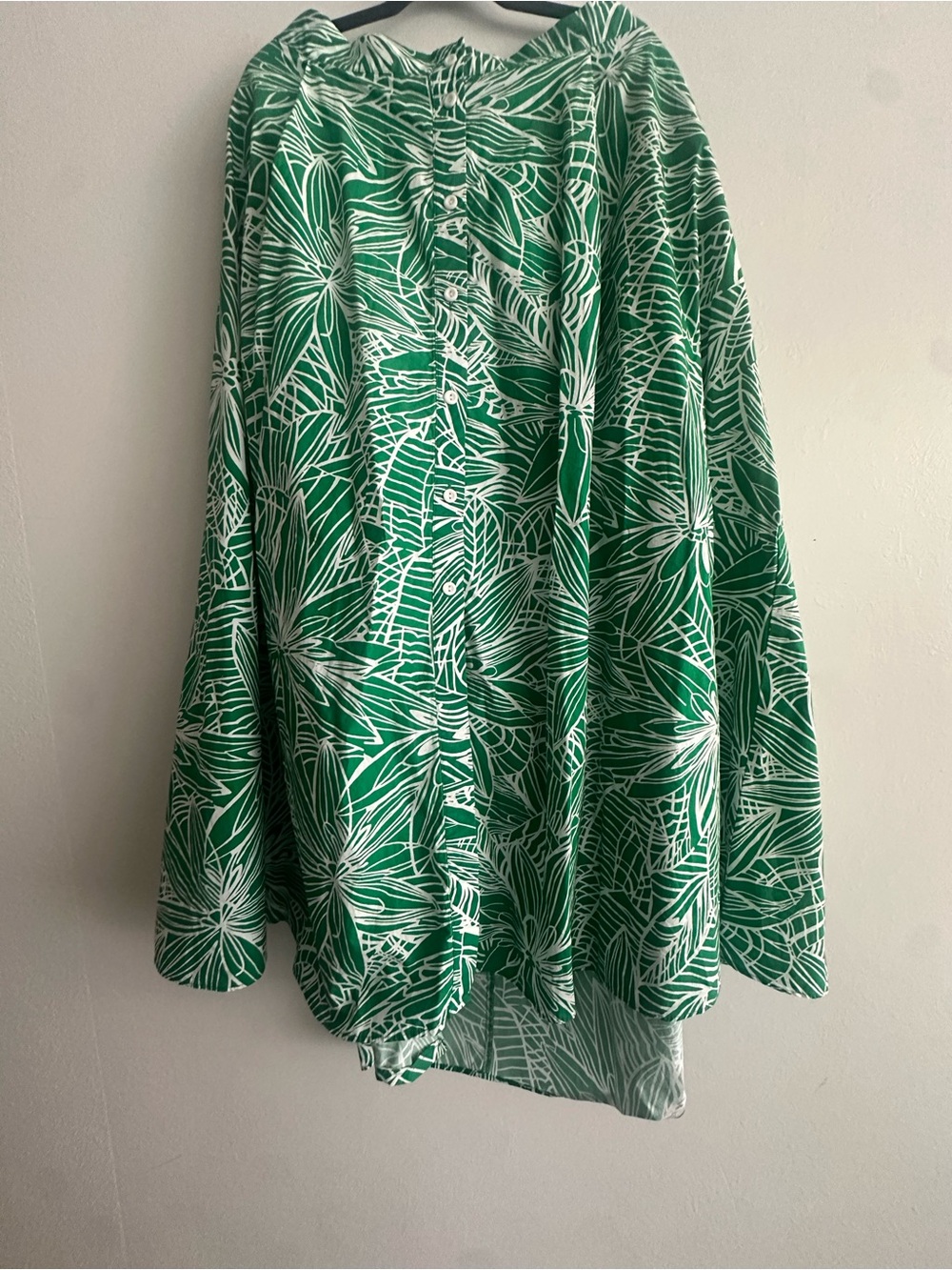 Green and White Tropical Print Midi Skirt with White Buttons and DEEP POCKETS